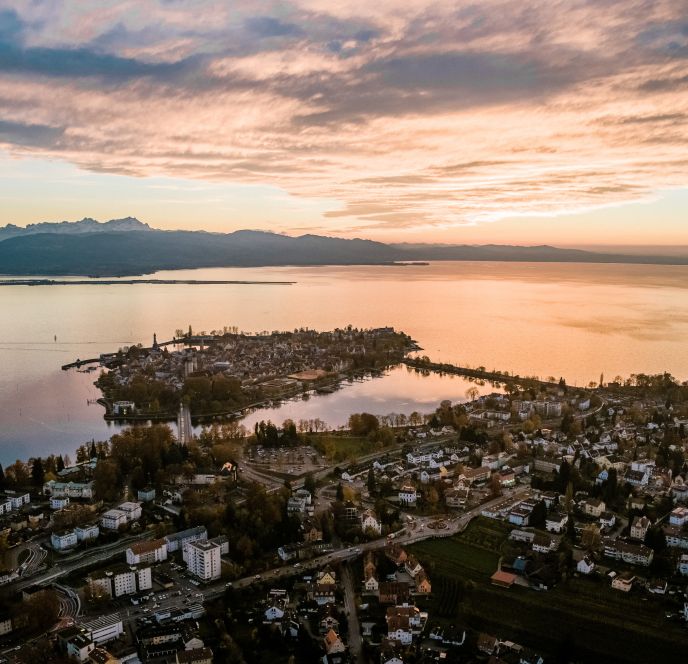 Sonnenuntergang Bodensee mit Blick auf Lindau