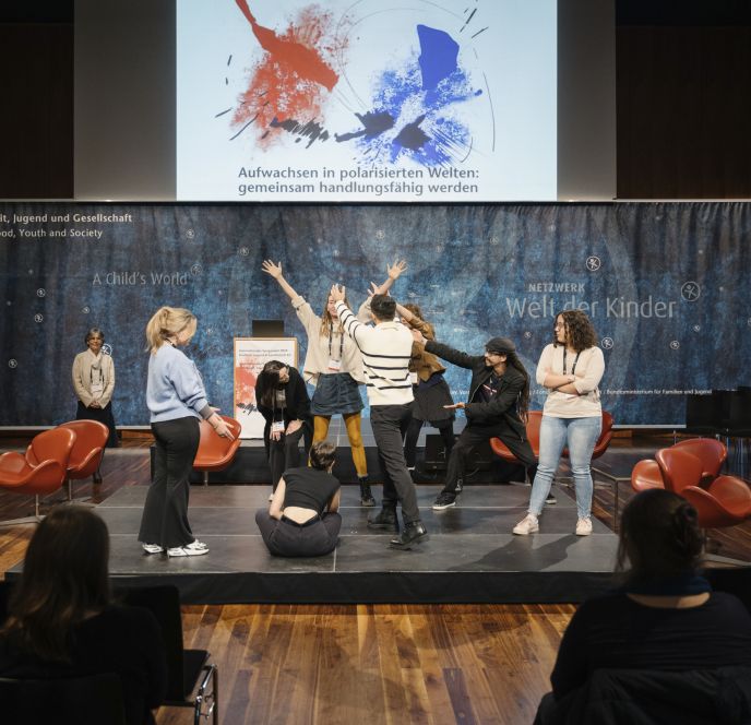 Symposium Kindheit, Jugend, Gesellschaft XII Symposium Kindheit, Jugend, Gesellschaft XII