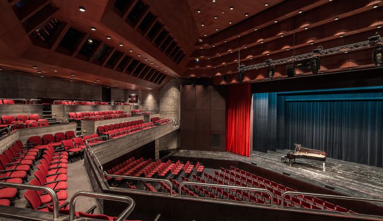 Galerie im Saal Dora Kulturhaus Dornbirn Galerie im Saal Dora Kulturhaus Dornbirn