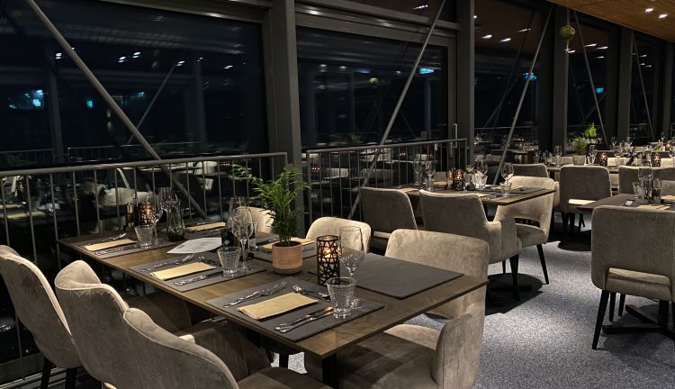 Karren Panoramarestaurant Nacht 