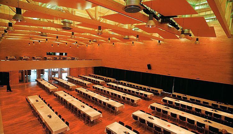Bankett Bestuhlung im CUBUS Wolfurt Bankett Bestuhlung im CUBUS Wolfurt
