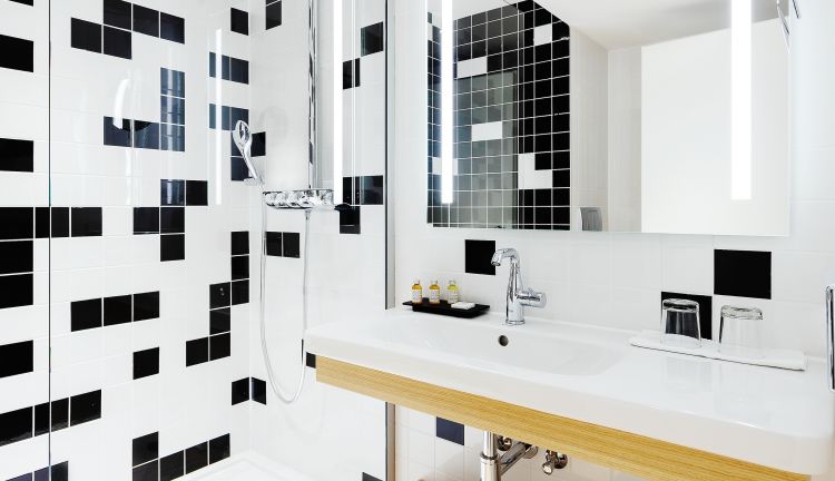 Badezimmer im Grand Hotel Bregenz - MGallery Collection Badezimmer im Grand Hotel Bregenz - MGallery Collection