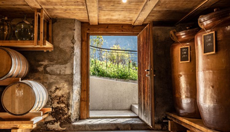 Keller in der Bergbrennerei & Gasthaus Löwen Keller in der Bergbrennerei & Gasthaus Löwen