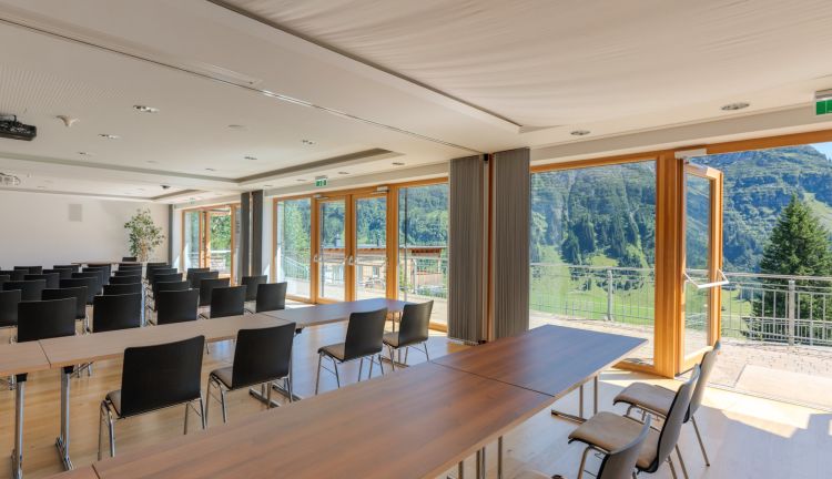 Kongress im Sommer - Theater