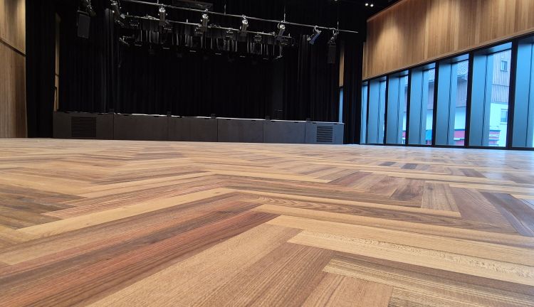 Saal Studa Saal Studa