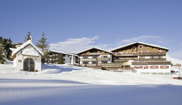 Aussenansicht Seminarhotel Sonnenburg im Winter, Oberlech Aussenansicht Seminarhotel Sonnenburg im Winter, Oberlech