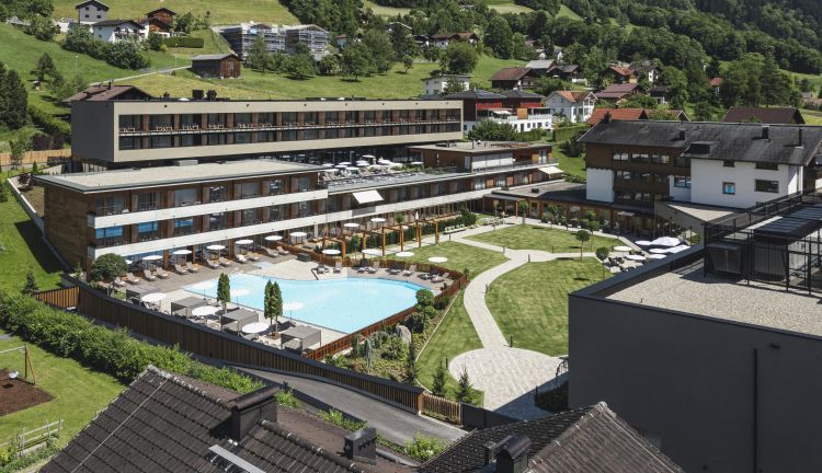 Luftaufnahme Seminarhotel Alpenhotel Montafon Luftaufnahme Seminarhotel Alpenhotel Montafon