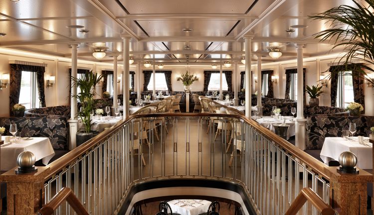 Salon MS Oesterreich, Hard