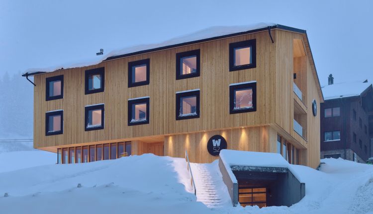 Aussenansicht im Winter, Seminarhaus W52 Aussenansicht im Winter, Seminarhaus W52