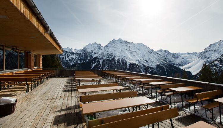 Restaurant Goona Außenterrasse  Restaurant Goona Außenterrasse