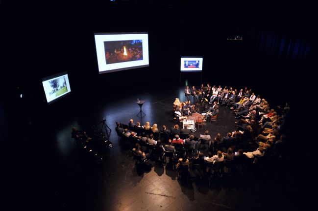 Fishbowl Format beim micelab:bodnesee im Festspielhaus Bregenz Fishbowl Format beim micelab:bodnesee im Festspielhaus Bregenz